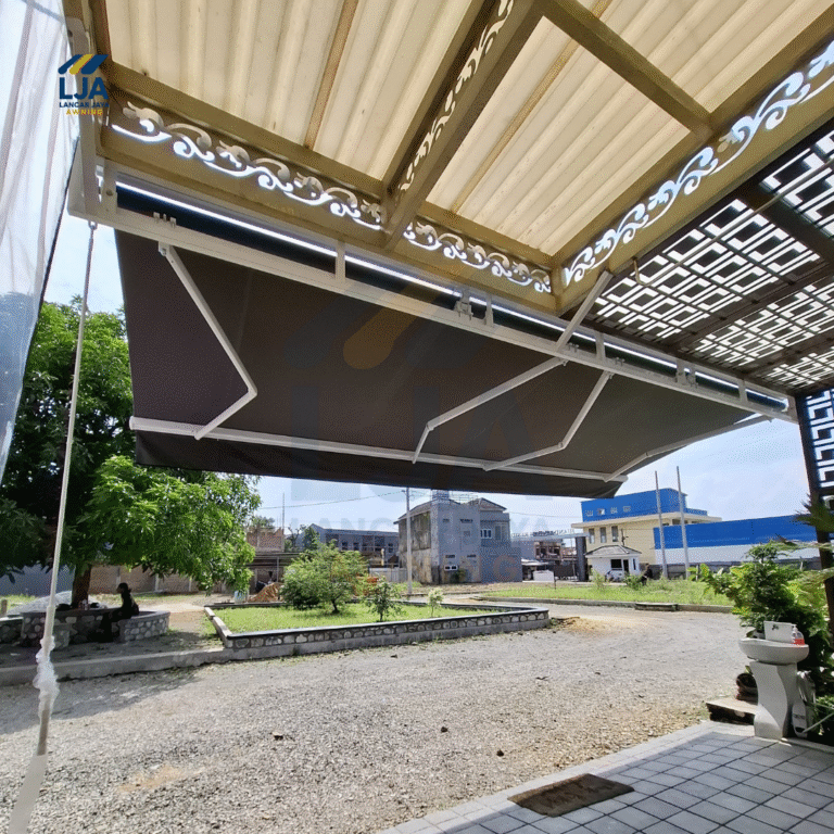 awning gulung toko jakarta warna merah tahan cuaca